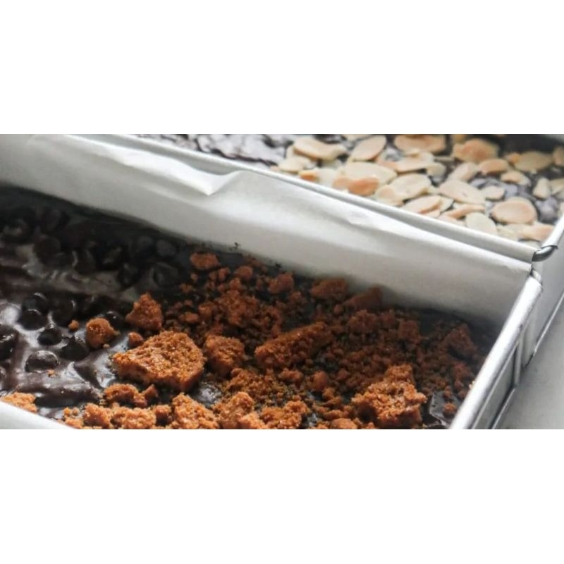 

Fudgy Brownies by Elsy.treats/Brownies panggang sekat/Hampers panggang kue