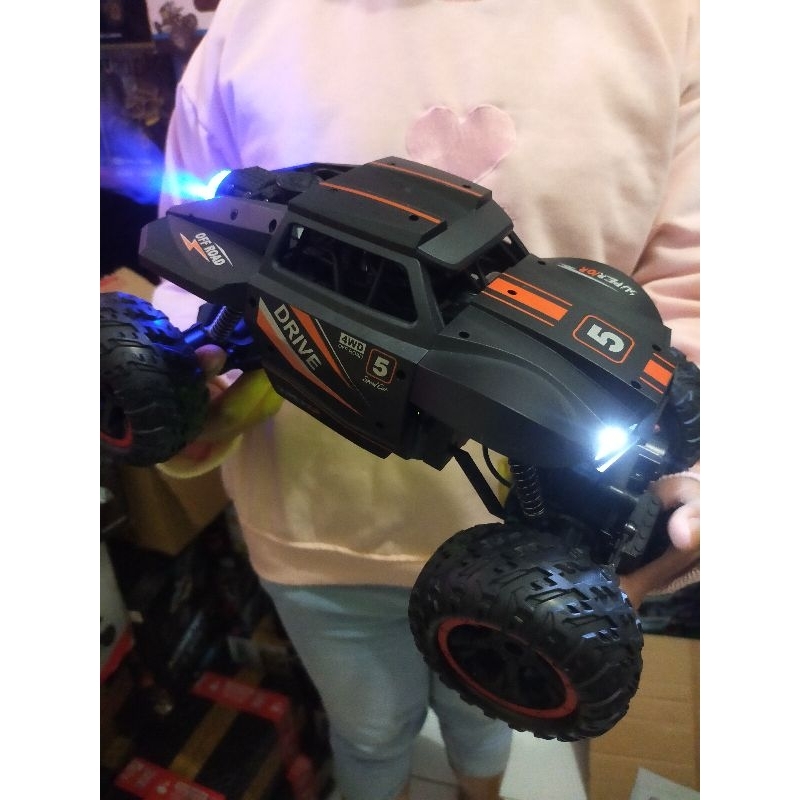 Mobil remot ofroad 4x4 body aloy batre cas skala 1:14,1:18,1:20,race Monster,Hero car