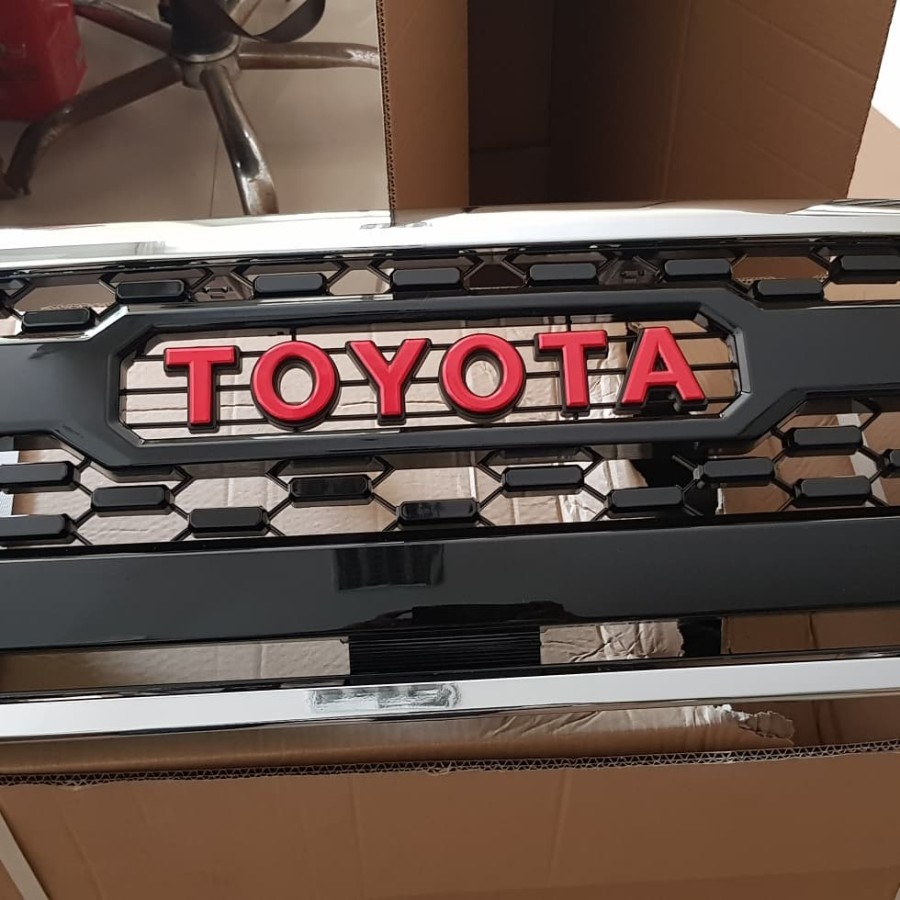 Grill Toyota new Hilux Rocco 2018 termurah