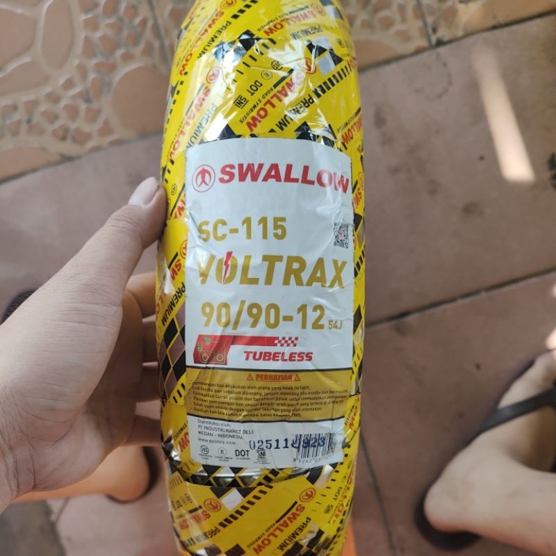 ban luar swallow tubeles 90/90-12 voltrax sc115