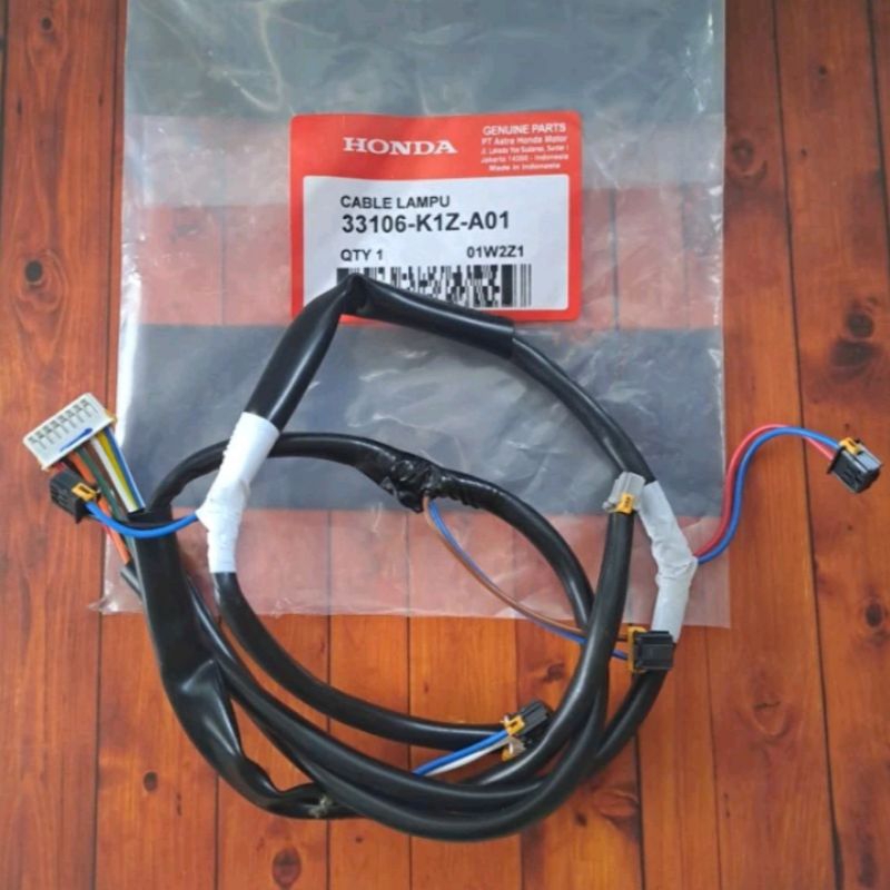 KABEL LAMPU DEPAN FITTING LAMPU DEPAN PCX 160 SOKET LAMPU DEPAN PCX 160 K1Z