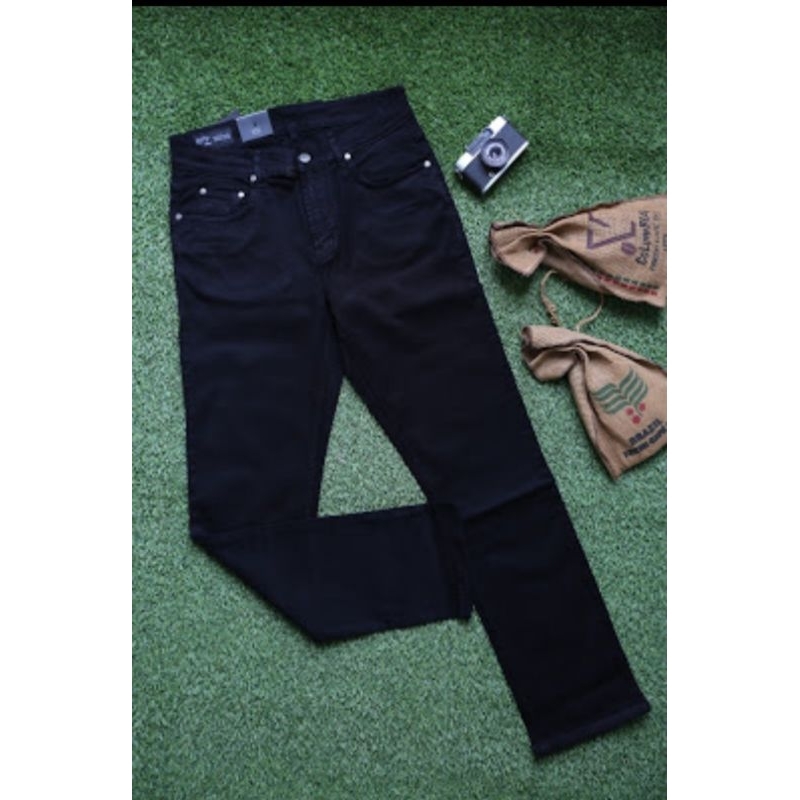 Celana Panjang Soft Denim Stretch Boss Evo Color Solid Black