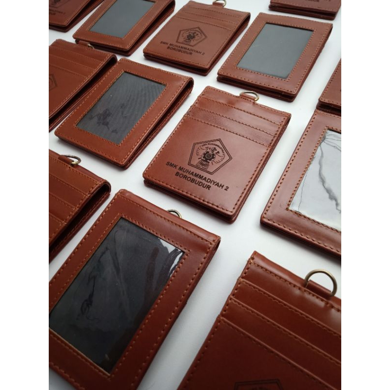 

ID CARD KULIT MAGNET/DOMPET ID CARD KULIT