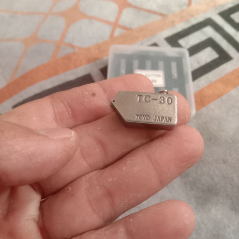 

kepala Toyo cutter tc30 japan / kepala pemotong kaca toyo japan