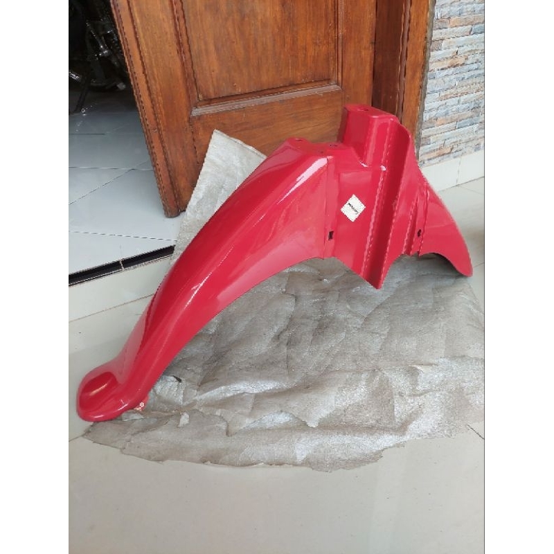 slebor/spakbor depan satria lumba/RU merah original baru