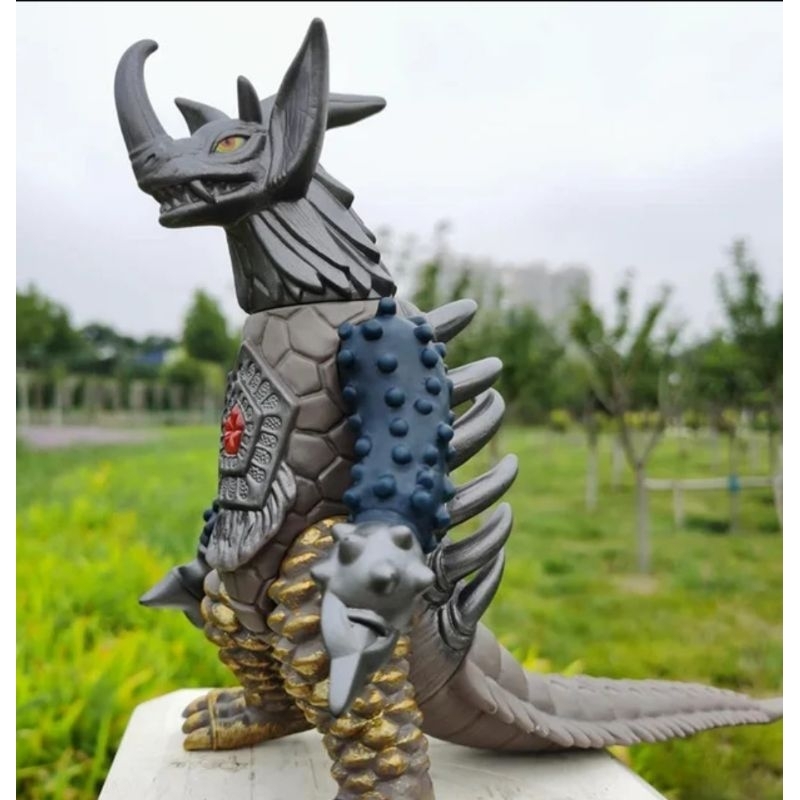 action figure monster godzilla tyrant ultraman mainan anak