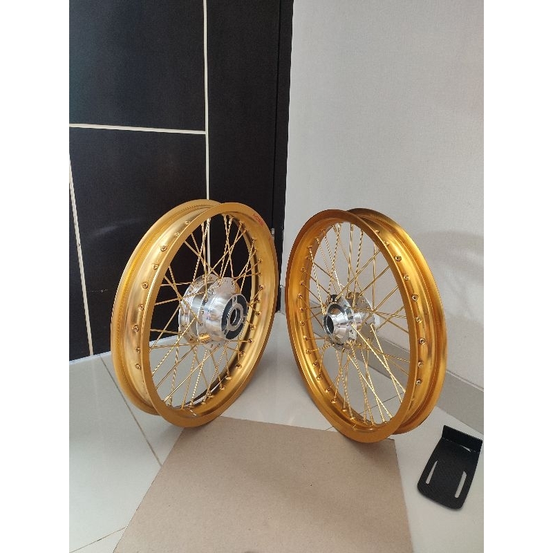 Paketan velg Vrossi + jari jari untuk satria fu semua tahun