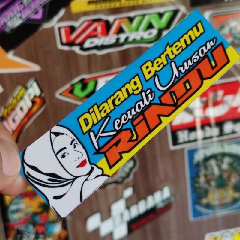 

Stiker dilarang bertemu kecuali urusan rindu
