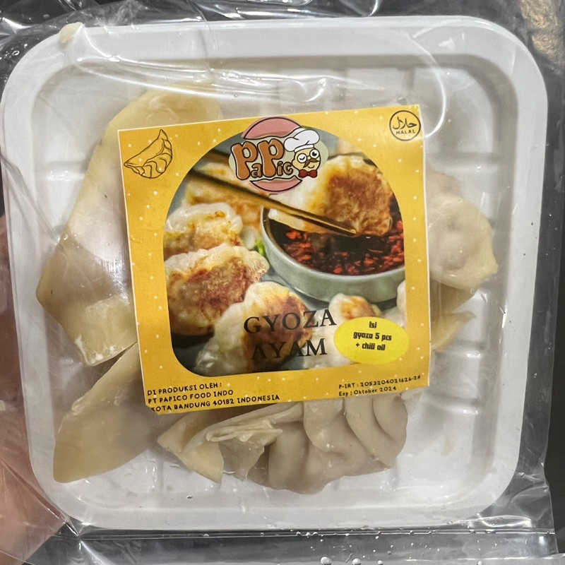 

GYOZA FROZEN DAGING AYAM + CHILI OIL ISI 5pcs