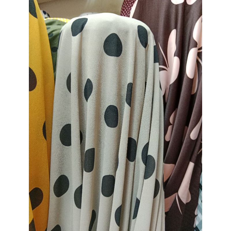 Kain Ceruty Babydoll Polkadot premium - Kain Pashmina Harga per setengah meter
