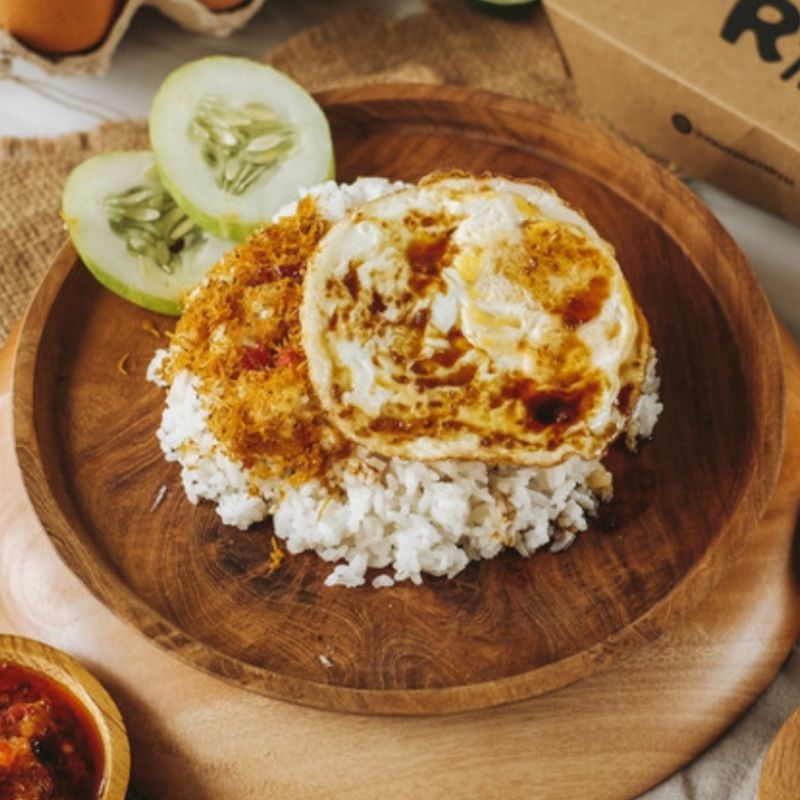 

Nasi Telor Serundeng Via Instan