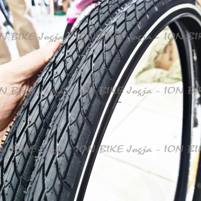 Ban Luar 700 x 40 Kenda