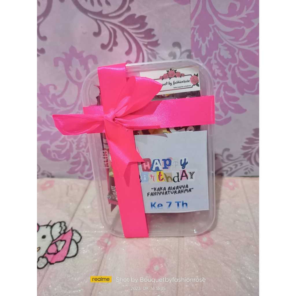 

PAKET SNACK BOX ULTAH HAMPERS SNACK BINGKISAN SNACK ULTAH IDULFITRI