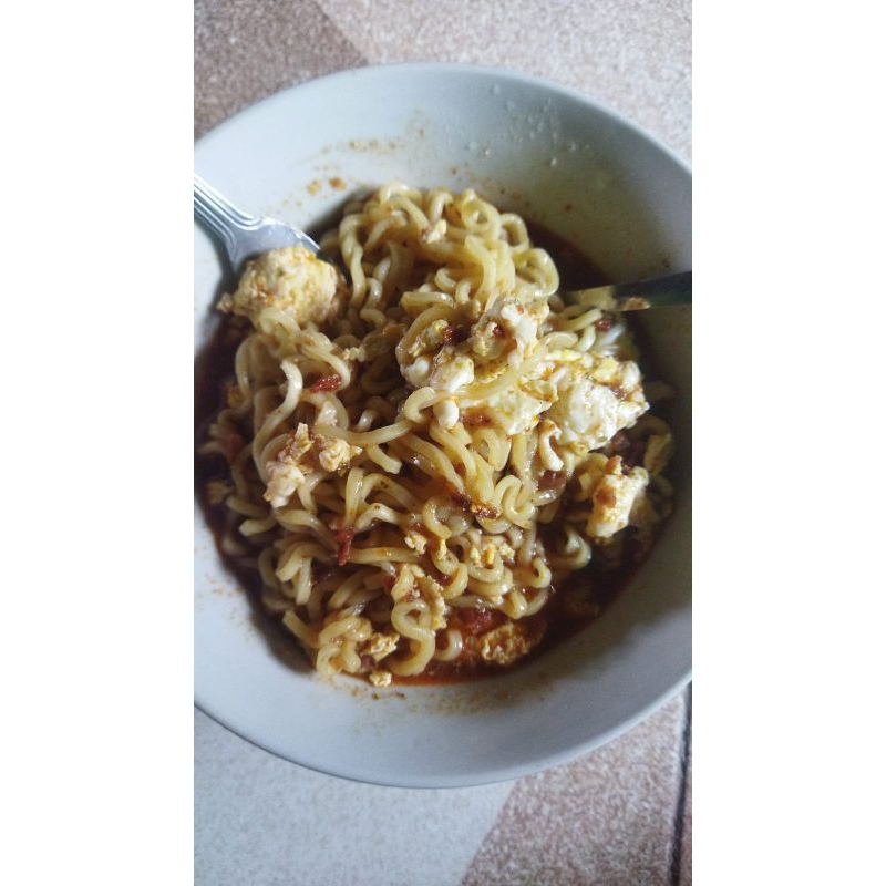 

Mie Rebus