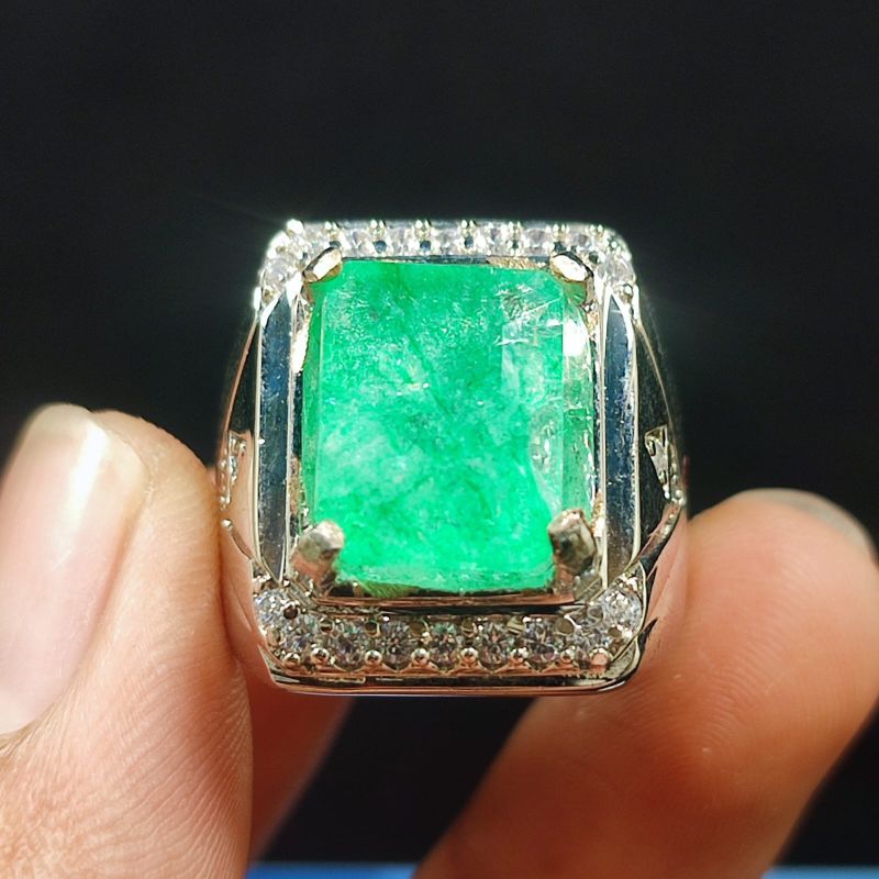 CINCIN BATU ZAMRUD COLOMBIA EMERALD BERYL ASLI NATURAL TOP QUALITY LENGKAP DENGAN SERTIFIKAT LAB SIA