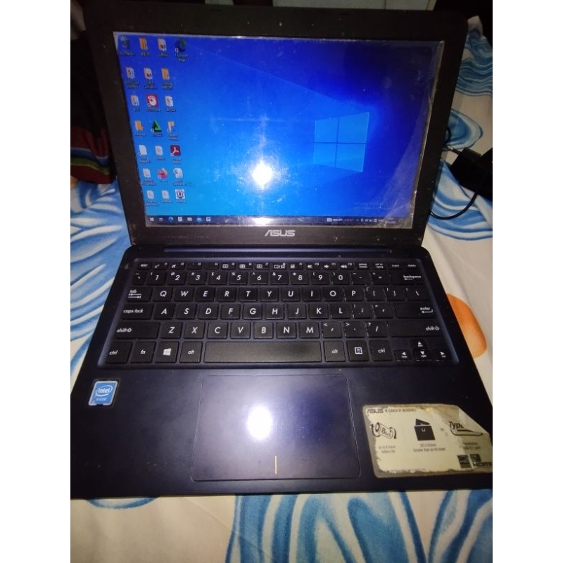 laptop asus notebook asus E202s second