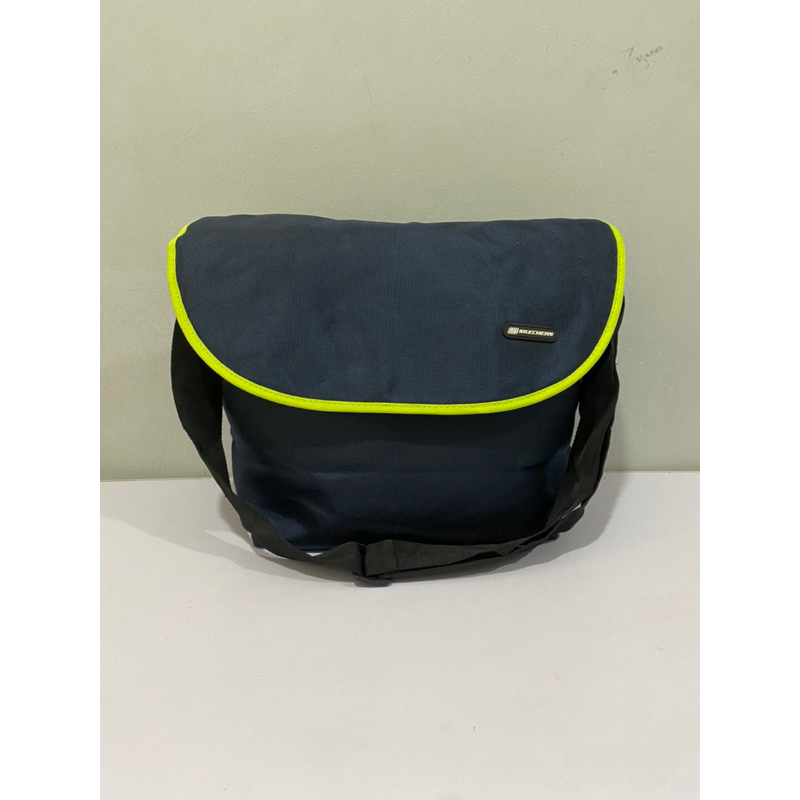 tas selempang skechers