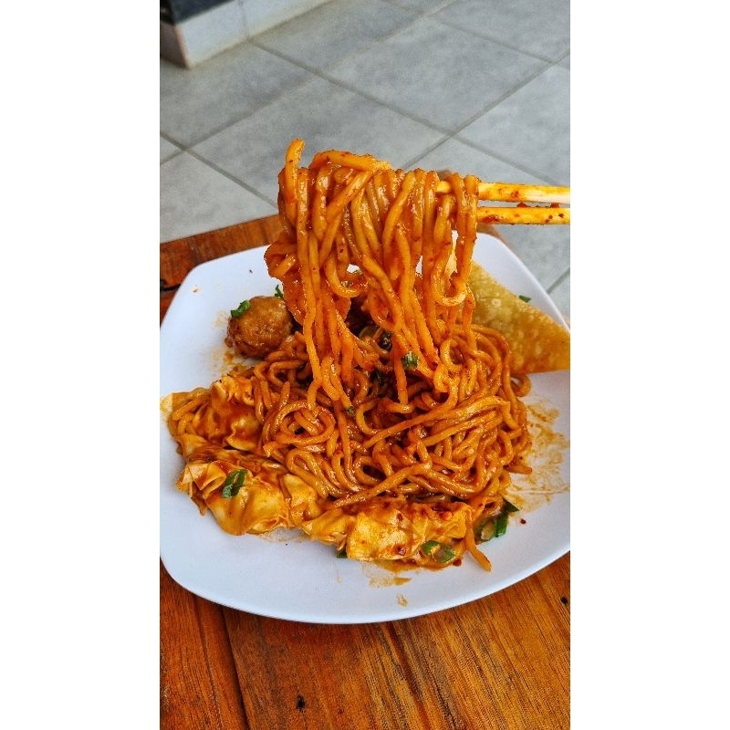 

Mie Yamin Queen polos tanpa toping