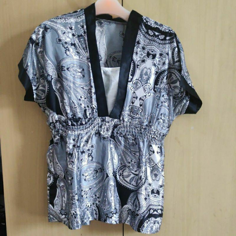 Kimono Satin Preloved