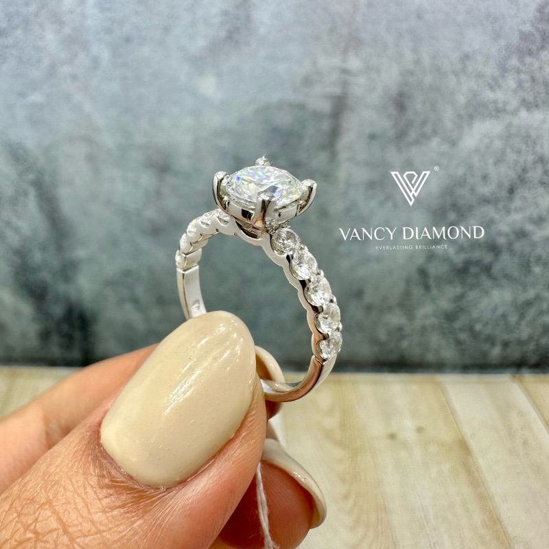 CINCIN EMAS 18K (WHITE GOLD) BERLIAN MOISSANITE 1.00 CARAT