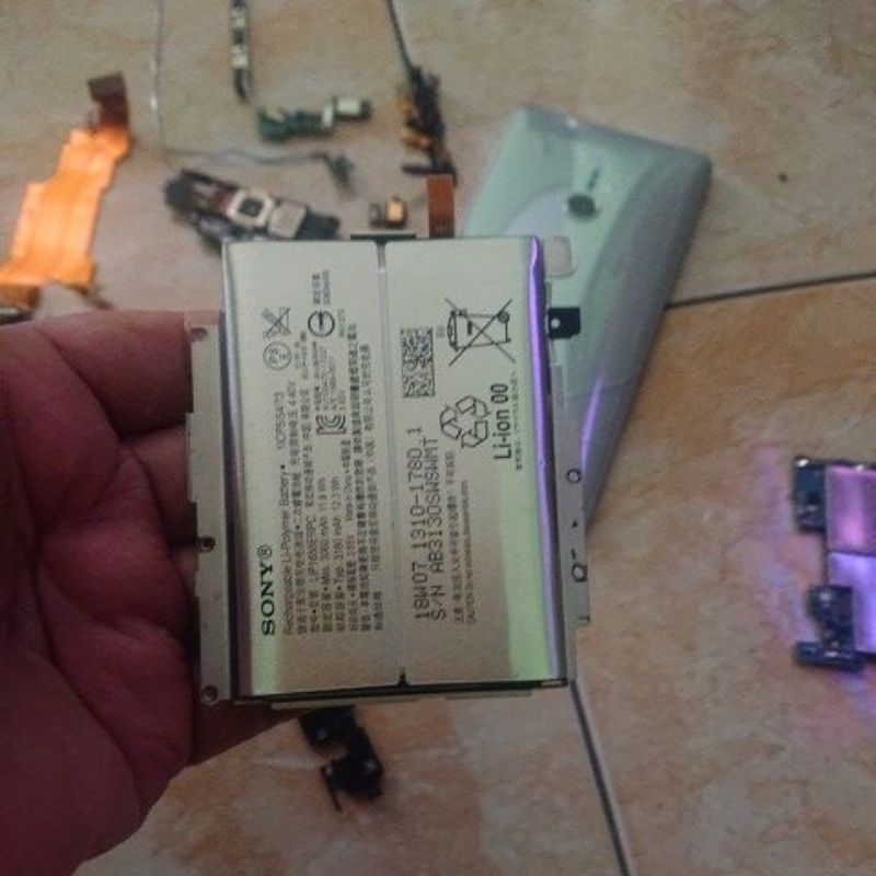 borong batre Sony xperia xz2 ori copotan, flexsibell on off, buzzer bawah, batre ori xz2 f, fleksibel carger.