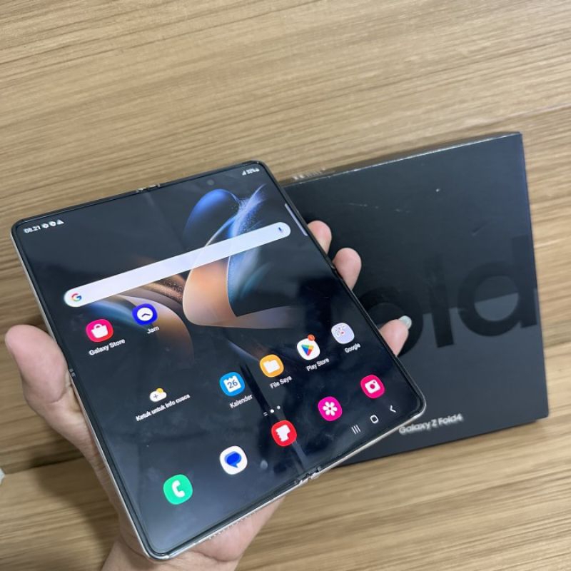 samsung galaxy z fold 4 bekas refurbis KW