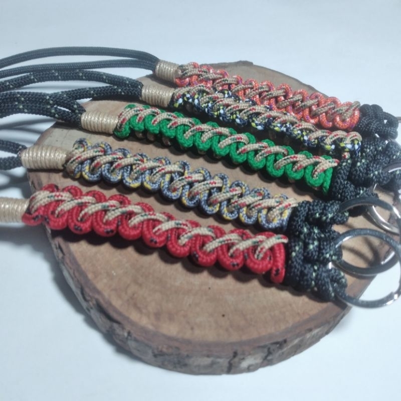 Gantungan Kunci Tali Panjang kalung - Knot spiral