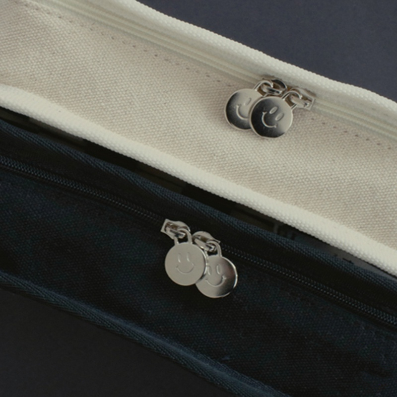 

RB Kotak pensil/tempat alat tulis Jepang berkapasitas besar/kotak pensil kotak-kotak hitam putih