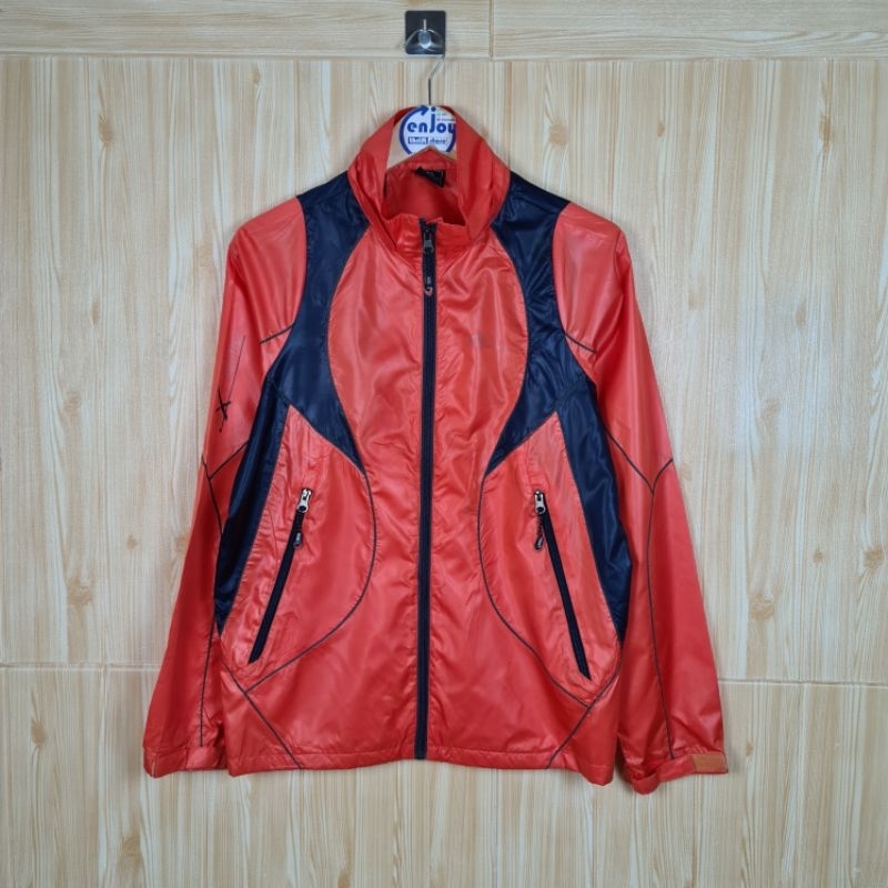 jacket tipis sports olahraga THE PLUS MOUNTAIN gunung hiking camping