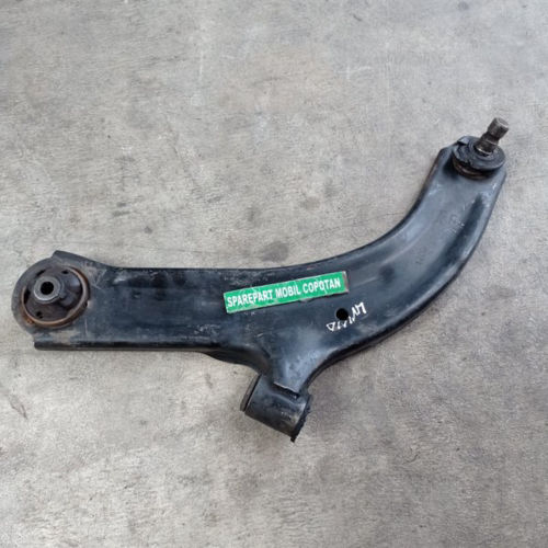 TERBAIK Lower arm sayap bawah roda kiri Nissan grand Livina L10 L11 1.5 copotan