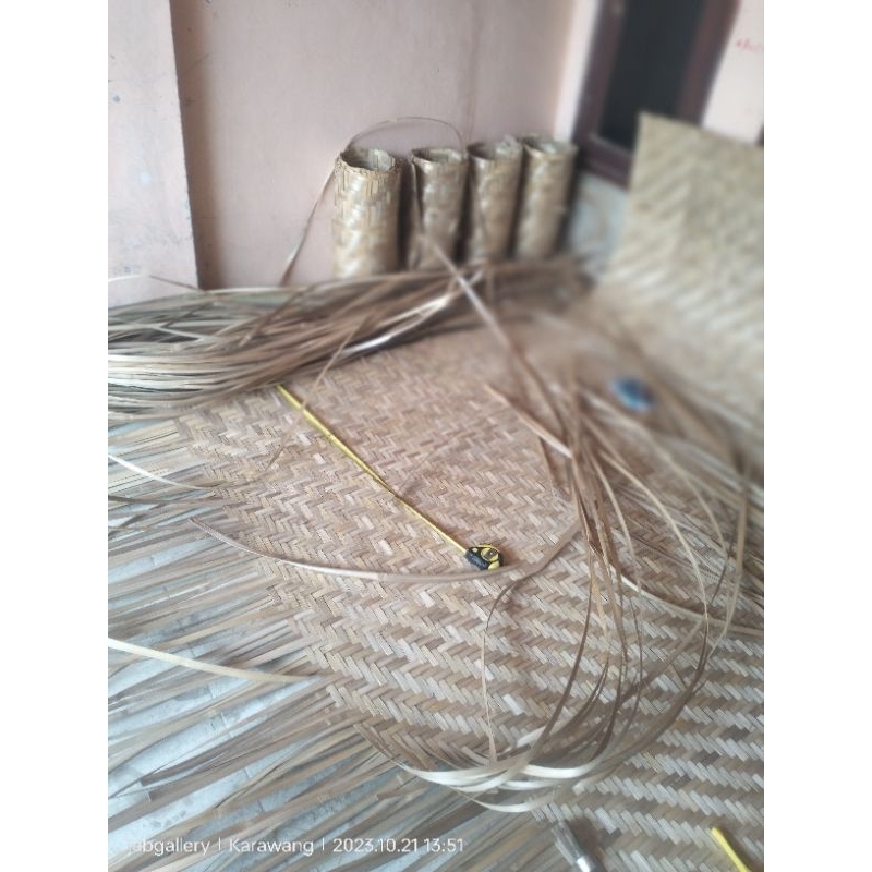 bilik anyaman bambu polos