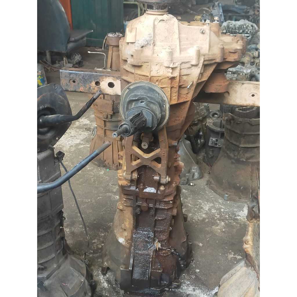 transmisi manual 4x4 ford ranger 2.2