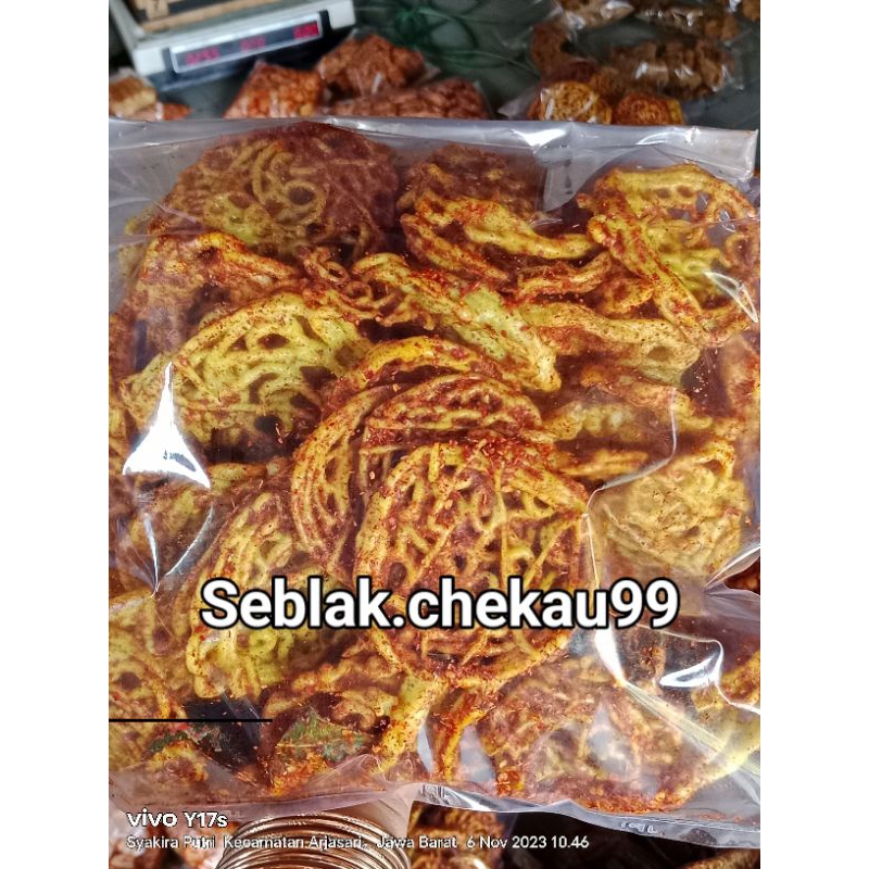 

seblak pukmi sebring kerupuk mie 500gr daun jeruk