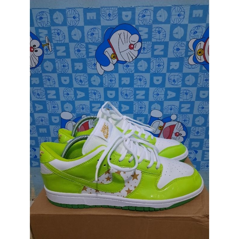 NIKE SB DUNK LOW OG QS X SUPREME MEAN GREEN DH 3228-101