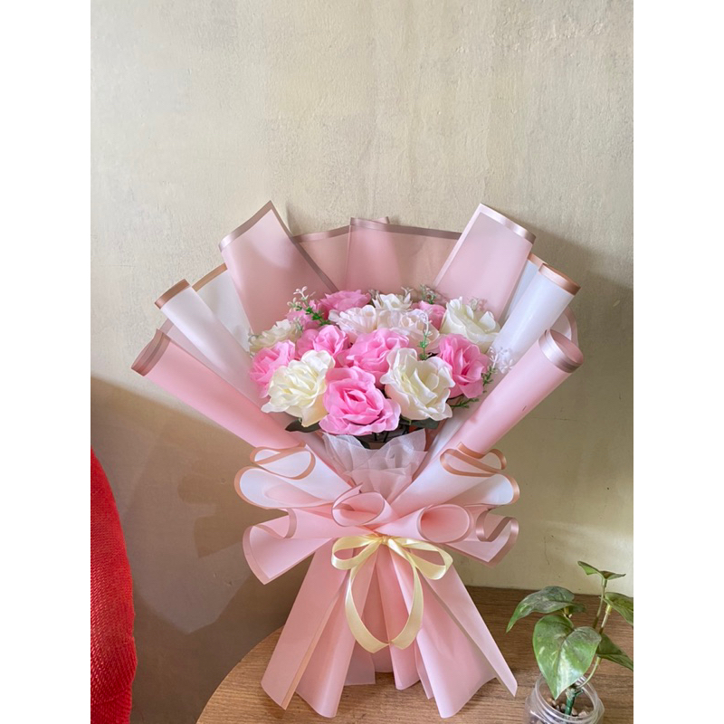 Buket bunga mawar bucket bunga palsu buket wisuda hampers hadiah ultah pink besar