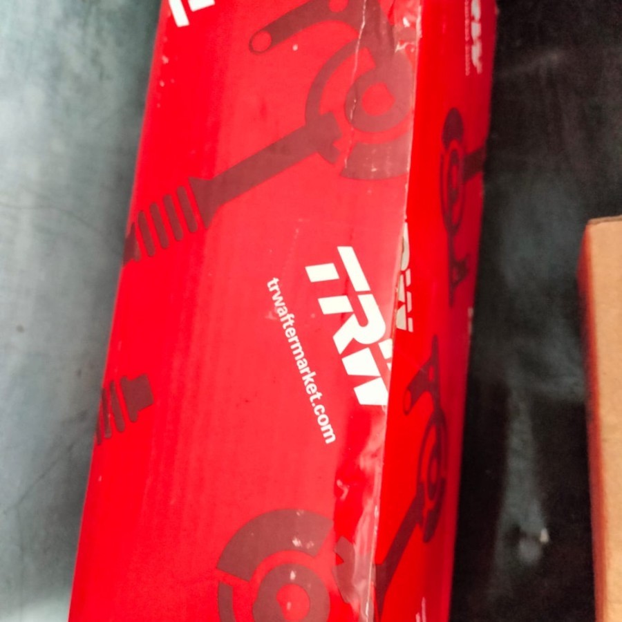 Master kopling atas mercy 917 merk TRW