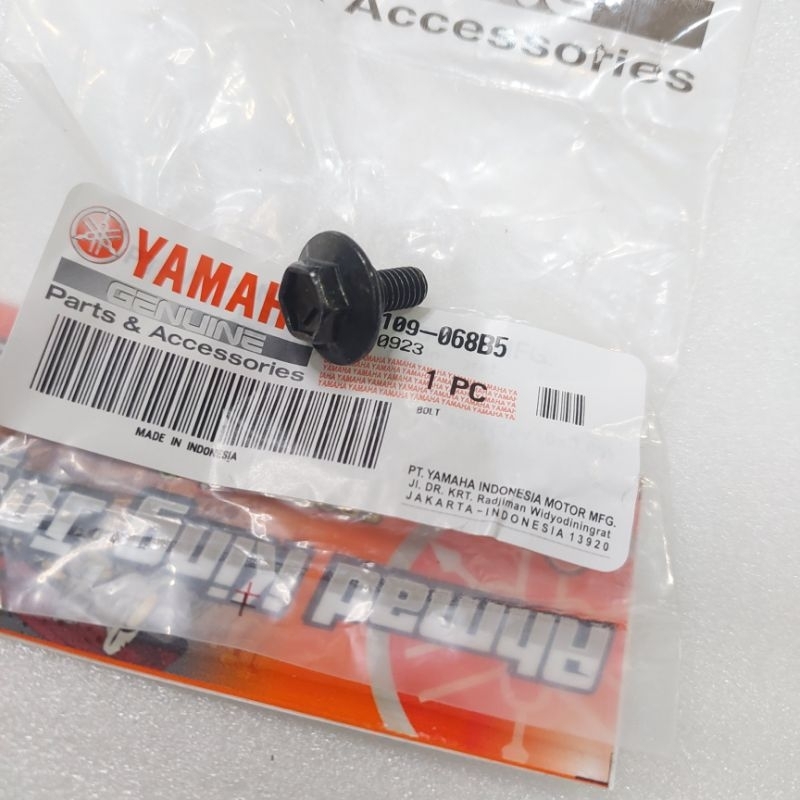 Baut bodres pijakan kaki MIO M3 CW original yamaha 90109 068b5