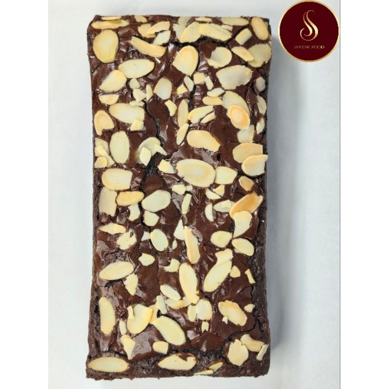 

Fudgy brownies bronis panggang shiny coklat ALMOND 20x10cm