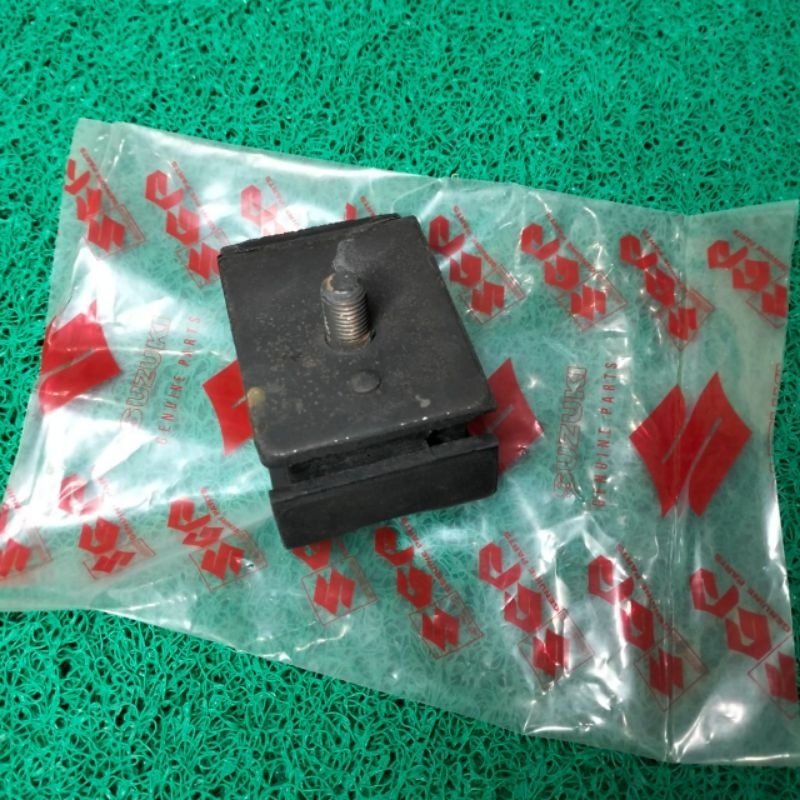 Engine mounting dudukan mesin carry extra 1.0