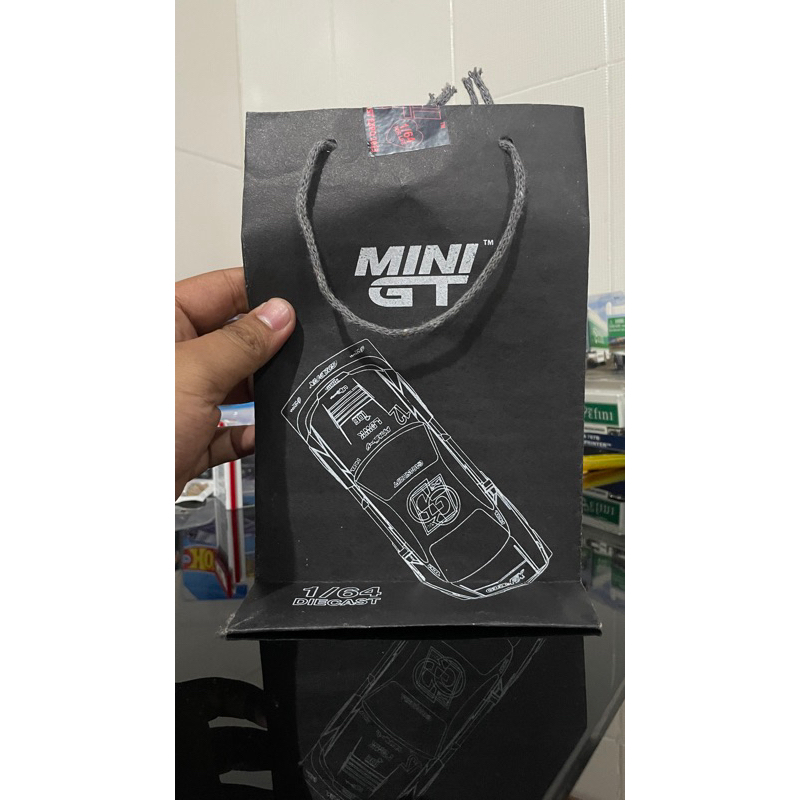 

MINI GT Paper Bag IDE SILVIA GARASI DRIFT