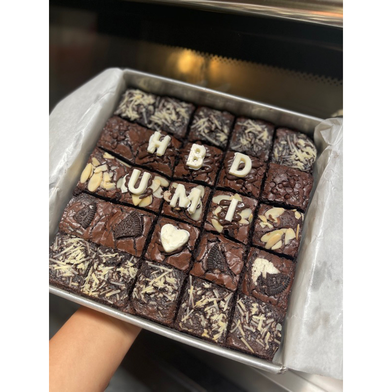 

TAMBAHAN HAMPERS BOX DAN TULISAN COKLAT