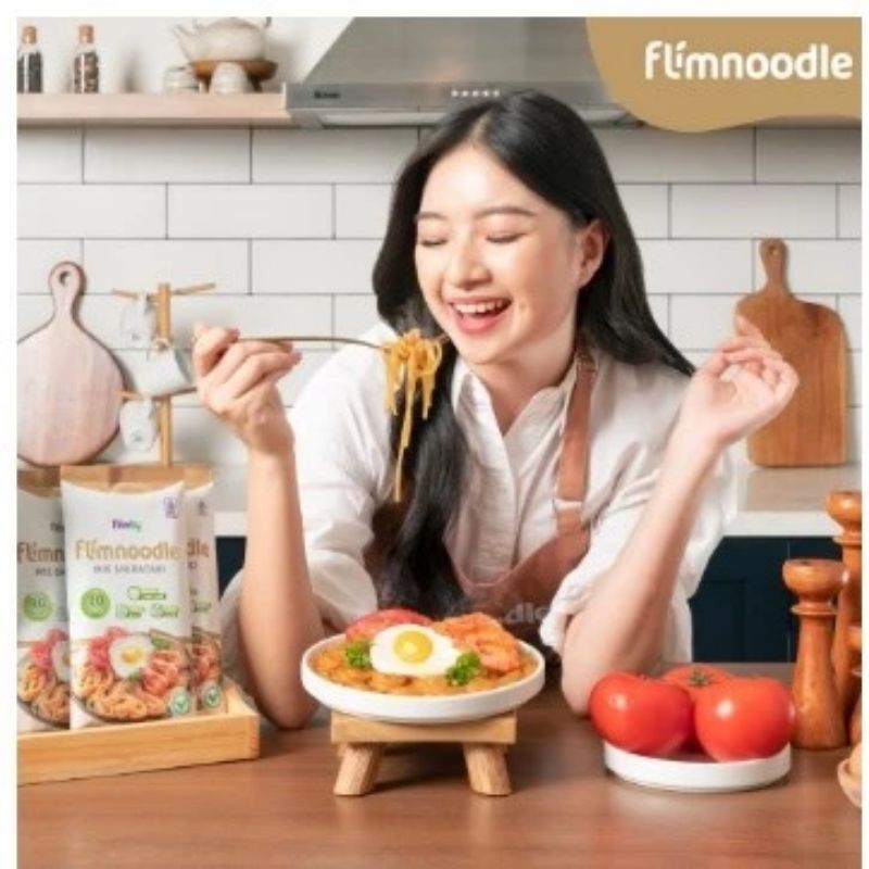 

Flimnoodle Mie Shirataki ( Tanpa oroses goreng) 1 box isi 5 pc