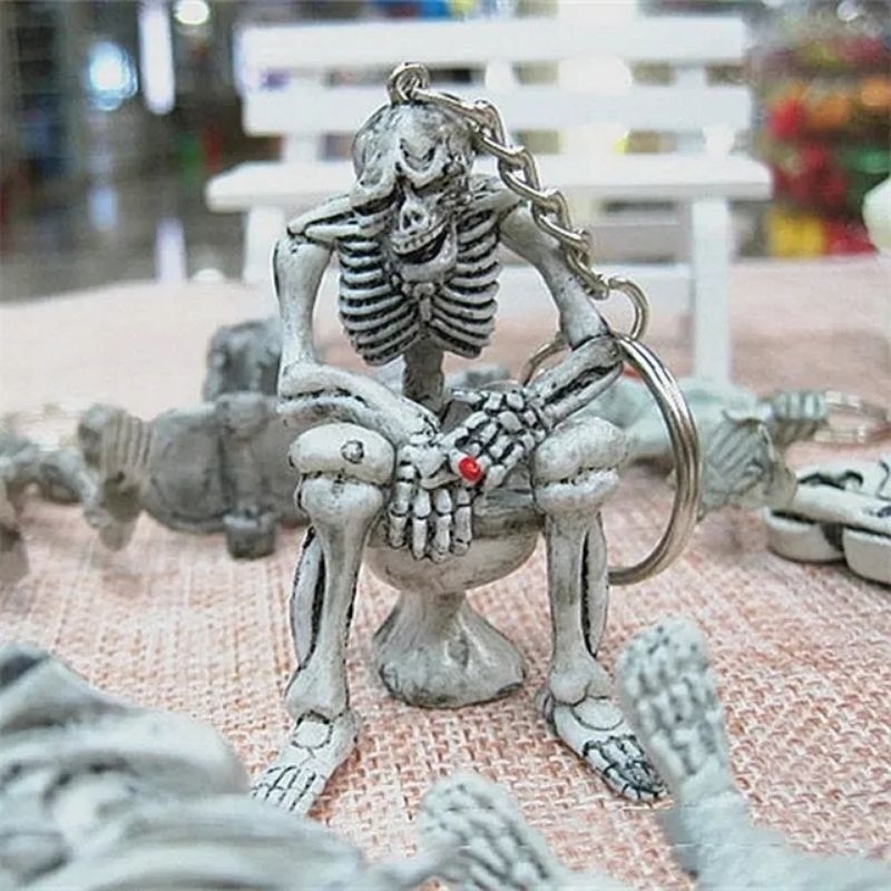 Gantungan Kunci Tengkorak Closet / Skeleton Rubber Skull Toilet Keychain / Gantungan Lucu Unik Tengk
