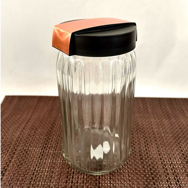 Herevin toples canister kaca ulir tutup plastik rose gold