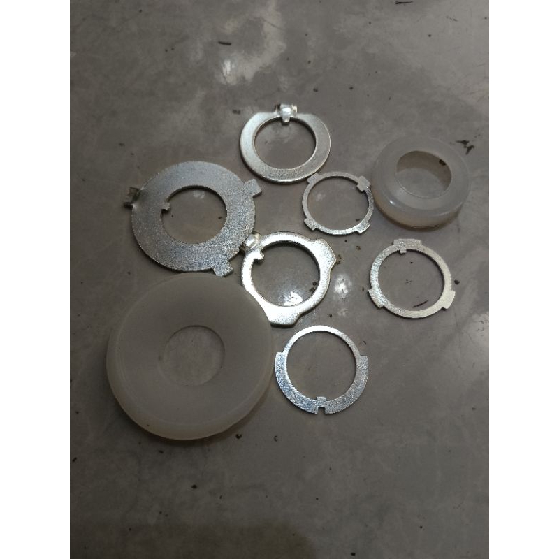 Dudukan lampu Biled projie hid motor mobil