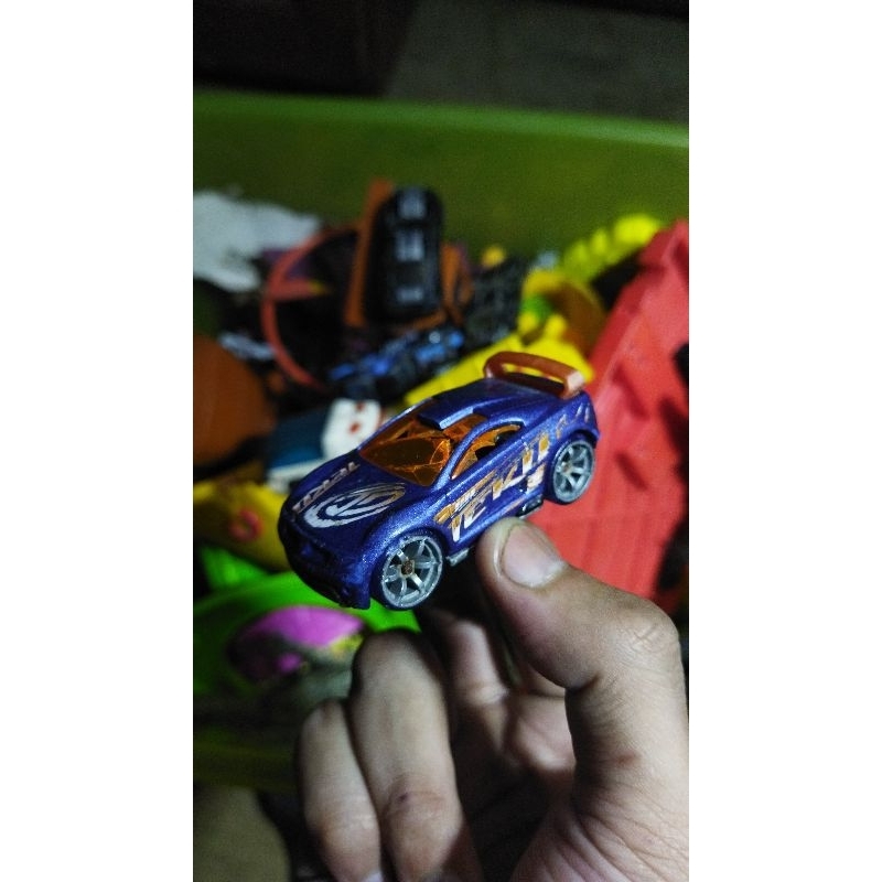 HOTWHEELS ACCELERACERS DRIFT TECH TEKU