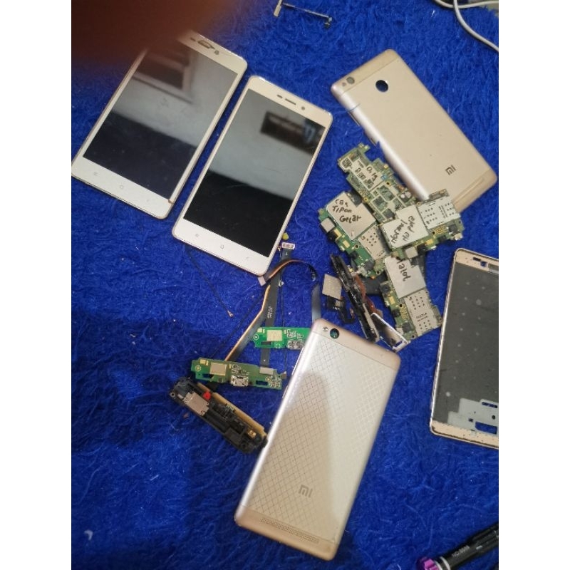 PERANGKAT REDMI 3 3S SPAREPART REDMI 3S DAN REDMI 3 LCD REDMI 3