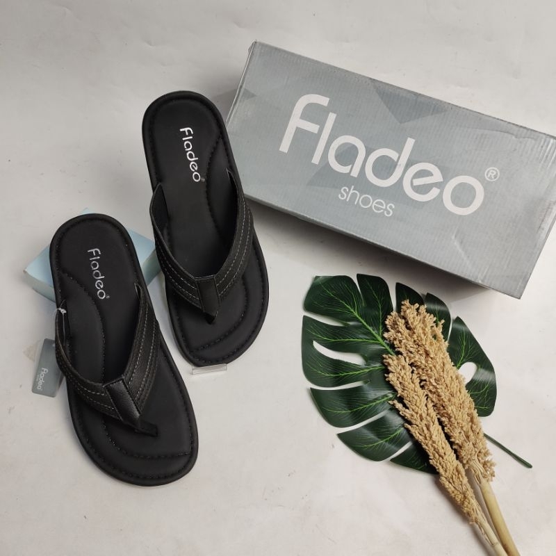 ‼️ Laila Branded ‼️Sandal Japit Cowok Fladeo / sandal cowok / sandal slop cowok dewasa (MDS225-1WHBC
