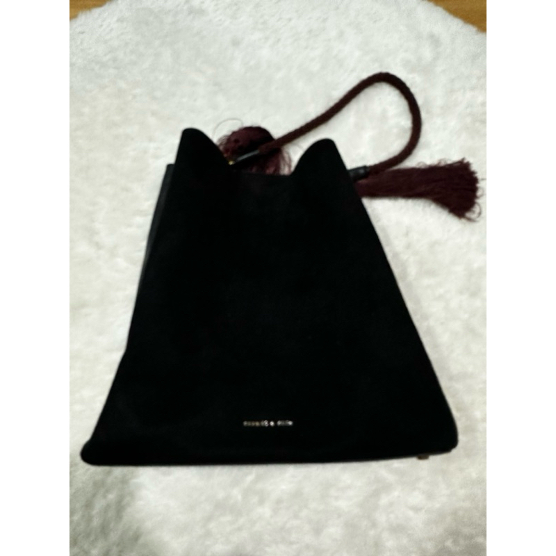 tas charles keith bucket bag
