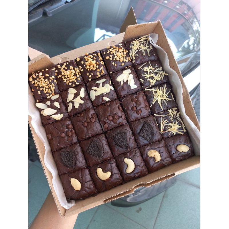 

fudgy brownies size 20x20